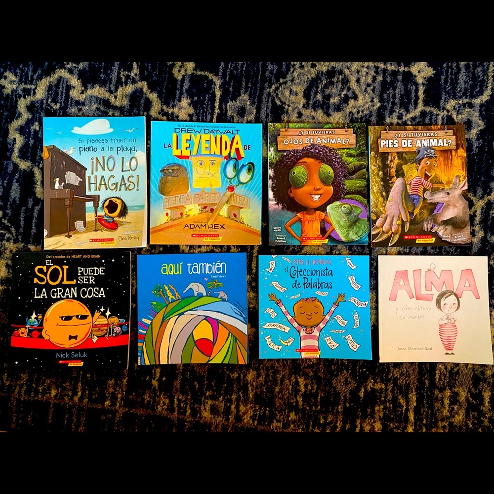 Spanish Scholastic Book Set
